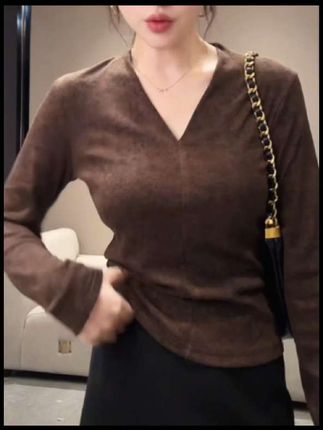 晕染韩版时尚V领长袖T恤女款2025新款洋气减龄宽松百搭休闲上衣