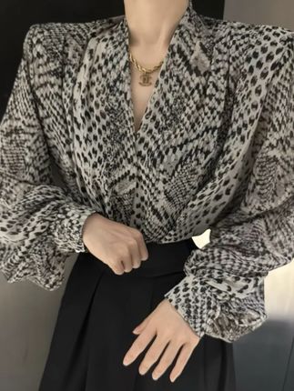 #谁穿谁好看不分年龄段 #高级感穿搭 #优雅气质 #女生必备 #新款 @DOU+小助手 @@DOU+上热门