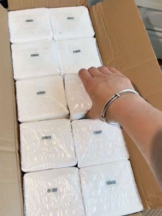 哇趣~到手20大包嘉之恋抽纸才这价!纸张还是加大加厚的,这谁能忍得住啊,纸巾消耗品,遇到划算的直接薅#纸巾 #抽纸 #好用大包纸巾推荐 #纸巾批发厂家直播第1名