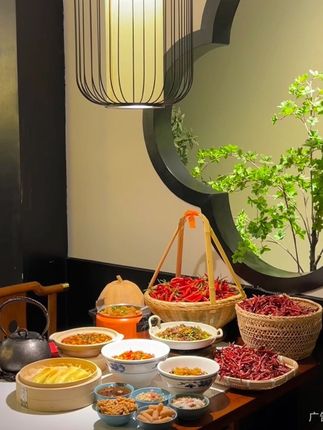 好朋友请我吃的~地道四川土菜!!好香好下饭啊😻#地方特色美食 #宝藏小店 #比会吃更惠吃 #快来一起尝个鲜 #无辣不欢