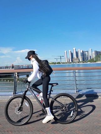努力和收获总有时差,做好当下就是最好的解法。 #秋日骑行路线 #骑行看世界 #福特LM380 #骑行穿搭#福特山地自行车