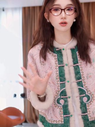 #新中式外套女2025新款爆款洋气,#新中式国风女装高级感轻奢,#新中式国风外套加绒年轻时尚 #中式美学服饰 #国风服饰