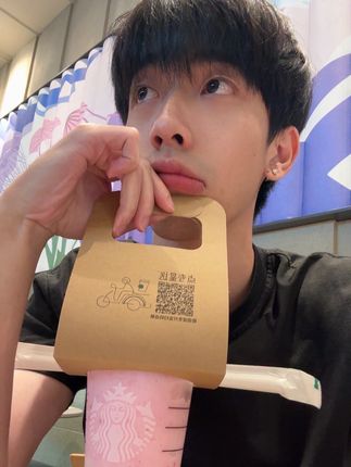 盗图必究。#星巴克