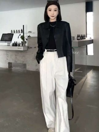 你靠近什么人,就会走什么样的路,穷人教你节衣缩食,小人教你坑蒙拐骗,自律的人教你如何上进,最大的运气不是捡钱,也不是中大奖,而是有人指引你前进成功的方向#穿搭分享