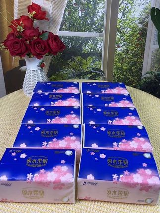 吉多多樱花柔加厚抽纸,每包有60抽,五层加厚,4D压花,柔软亲肤,湿水强韧,性价比高,一包不要一块钱!姐妹们赶紧去冲吧!#超便宜超划算#生活用纸#抽纸#爆款热卖中#好物推荐🔥