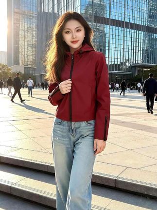秋季新款时尚短款连帽风衣工装韩版休闲外套#说好的随便穿穿去看秀 #琥珀流光风外套太适合秋天了#流光机能风穿搭太有生命力了 #早秋贵气感穿搭 #森系少女感穿搭
