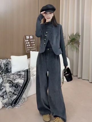 灰色法式时尚马甲女2025秋季新款设计感宽松3150休闲直筒裤三件套#休闲套装 #高级感套装 #设计感套装 #套装 #爆款女装