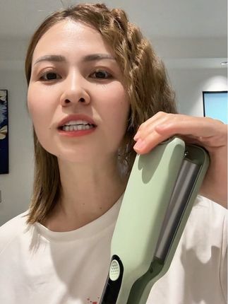 #每日分享 #卷发棒做卷发 #卷发棒 #卷发卷发卷发卷发卷发卷发卷发 蛋蛋卷全头卷发棒港澳风十三毫米极细小复古神器,法式羊毛卷,蛋糕,泡面夹板。#快来围观