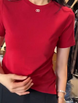 #谁穿谁好看 #面料柔软舒适 #秋款短袖 #短袖t恤 #简约大气