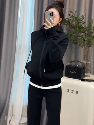欧货2025春秋爆款休闲运动服套装女连帽显瘦外套直筒阔腿裤两件套#时尚休闲女装 #套装显瘦穿搭 #休闲穿搭