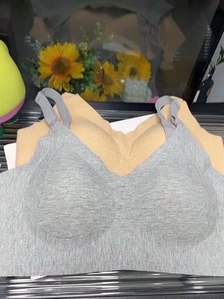 二胎产后3个月,怎么二胎才发现这款反重力哺乳内衣,无痕无钢圈,上身没有束缚感,自带哺乳扣,产后亲喂宝宝很方便#孕妇内衣