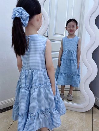 你才不是偷走妈妈青春的小偷! 你是妈妈的另一个青春~#我的女孩👧🏻 #骗你生女儿#生女儿就是用来打扮的 #夏天该有的样子