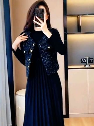 小香风马甲女网红外搭新款无袖百搭显瘦背心坎肩纯色亮片马甲#初秋一周不重样穿搭#优雅气质 #高端大气 #穿出自己的风格 #穿出自信穿出美丽