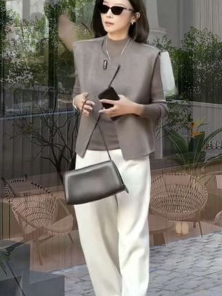 #秋季穿搭 #优雅知性 #新款上新 #美出高级感