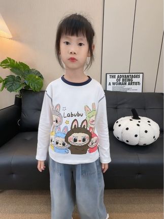 我很骄傲 我的小花被我养的很好 如果陪伴有痕迹 那一定藏在你长大的一点一滴里 不着急你可以慢慢长大 慢慢懂事 慢慢越来越好 而我永远爱你~#我的女孩👧🏻 #生女儿就是用来打扮的 #萌娃穿搭#女儿穿搭