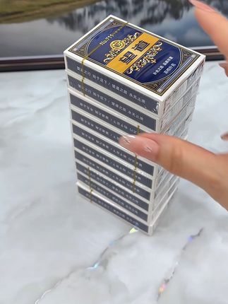 整箱价格非常便宜。这么好的扑克牌千万别错过了,赶紧点击下方链接购买吧#扑克牌#质量杠杠滴 #超便宜超划算 #厂家直发品质保证 #纸牌