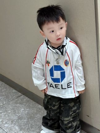 男孩子就要给他多尝试不同风格穿搭呀~ #高品质童装 #早秋穿搭 #萌娃穿搭 #男童穿搭 #人类幼崽又奶又酷穿搭