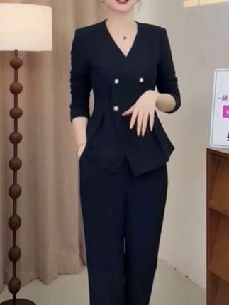 #通勤搭配 #优雅气质 #时尚套装 #女人味穿搭