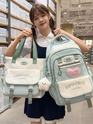 #书包女韩版学院风初中生大容量双肩包小学生百搭校园减负轻便背包
