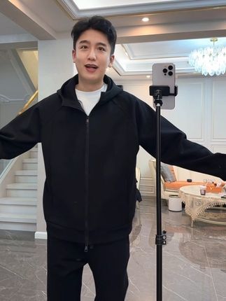 你没有穿过这样一件外套,不会感受到它给你带来的惊喜有多大!#男生穿搭