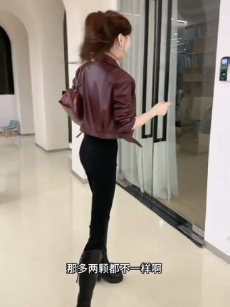 一条小黑裤,是穿搭的底气,亦是岁月里的百搭箴言。#小黑裤推荐 #显高显瘦显腿长 #百搭裤子 #好物推荐🔥 #女神必备