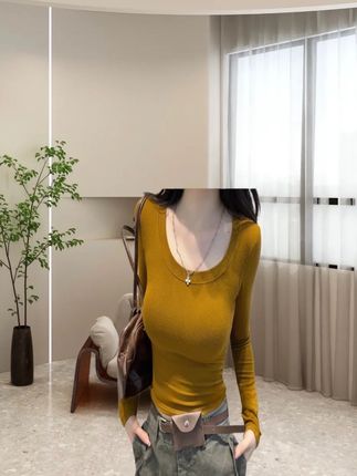 #我要上热门🔥 2025新款秋季U领长袖打底衫纯欲辣妹收腰百搭纯色上衣#今日穿搭 #辣妹穿搭大赏 #穿搭小心机 #显瘦搭配 @DOU+上热门
