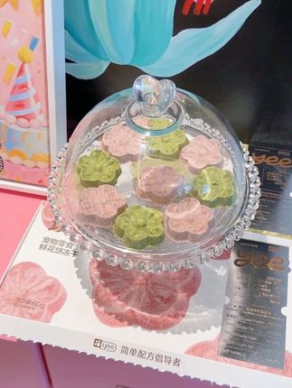家里狗狗嘴巴滂臭的赶紧来试试这个鲜花饼 吃完嘴巴都是清新的花香#宠物零食 #狗零食 #新手养狗