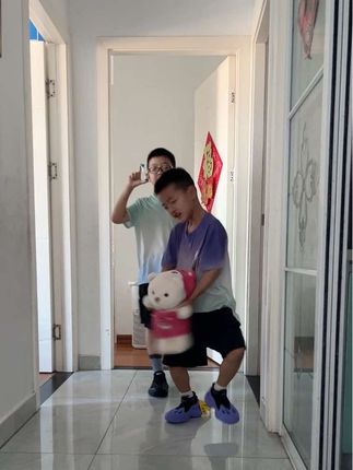已经立秋了~品质嘎嘎好的休闲运动板鞋,上脚轻便舒适,款式洋气百搭 #高品质时尚童鞋 #童鞋#上热搜