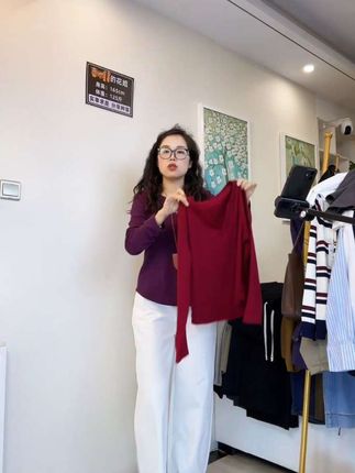 大码女装 秋季新款时尚百搭宽松显瘦V领单排扣长袖T恤上衣
