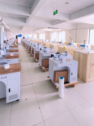 激光打标机源头生产厂家批发走量 激光打标机#激光打标机 #打标机#激光打标