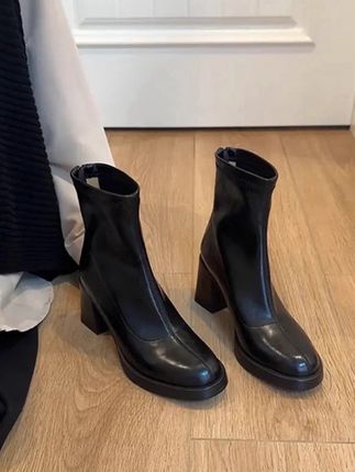 #好鞋推荐 #好穿不累脚 #软底软面穿上超舒服 #短靴 #马丁靴