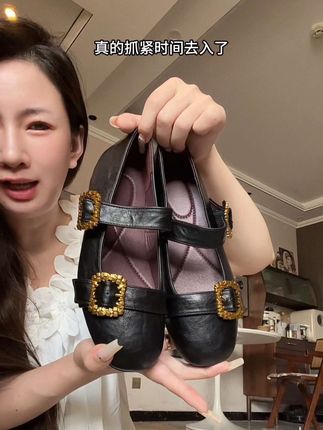 啊啊啊啊太美了#宝藏鞋子 #脚宽脚胖都可以 #软底软面穿上超舒服
