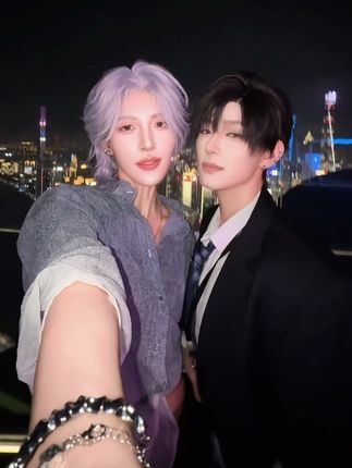 和宝宝看夜景 #一醉经年 #188男团 #水千丞 #寒故 #cos