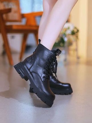 #厚底马丁靴女 #加绒短靴女 #真皮马丁靴女鞋 真皮厚底加绒马丁靴女冬百搭轻便软底棉靴小个子显高短靴