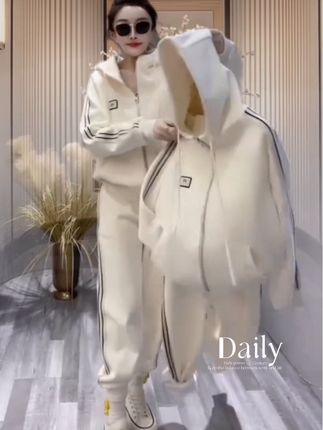 2024秋冬季新款时尚加绒卫衣套装女宽松大码连帽显瘦气质两件套
