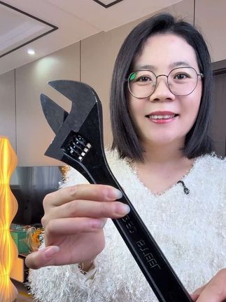 #活口扳手 #活动扳手 #五金工具
