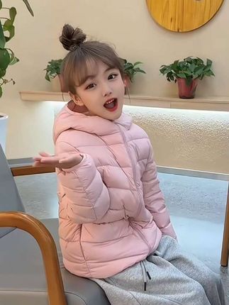 男女童轻薄款羽绒服#生女儿就是用来打扮的 #女童套装 #爆款热卖中