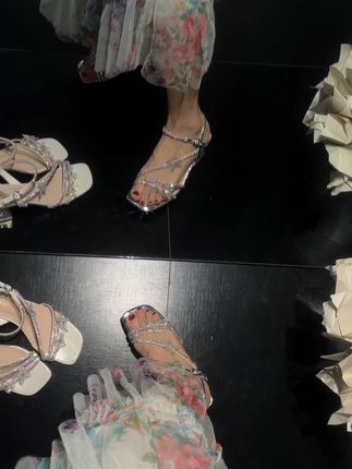 #夏天穿搭 #仙女鞋 #高跟凉鞋 #哎呦喂你鞋真好看 #时尚美鞋