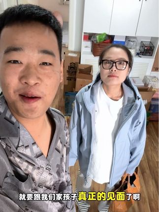 姐妹们,还有一个小时我就能吃饭啦!衣服盲选以太蓝巨显白! @宋富贵儿- @刘雪婷!(孕晚期) #刘雪婷