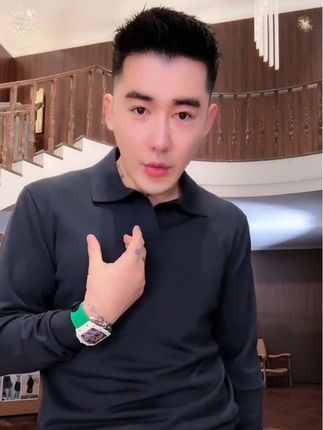 #时尚穿搭 #气质轻熟风 #男神必备 #打底衫 #杨圣坤