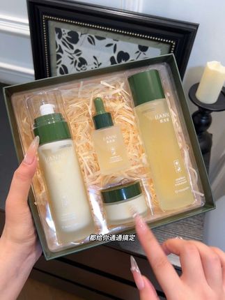 我的天!真不敢信我才这个价就薅到了积雪草熬夜四件套的大羊毛!熬夜皮肤暗沉的闭眼冲!#学生党平价安利 #护肤好物 #平价好物 #护肤