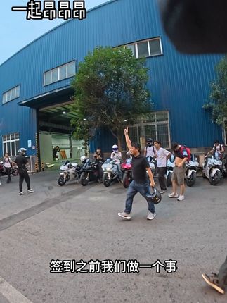 全国各地的张雪回娘家啦#张雪机车 #张雪500rr #张雪机车重庆渝北店 @张雪机车 @张雪的机车