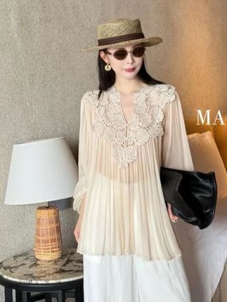 法式性感钩花镂空上衣#温柔风穿搭 #ootd穿搭 #上衣女 #上衣穿搭 #高级感穿搭