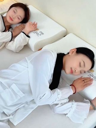 德桥记忆枕头拍一发二都卷到这个价,快给自己和爸妈都安排上啦!#枕头#记忆枕#好睡眠#保护颈椎 #居家好物