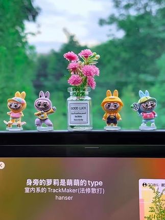 运动风拉布布燃情摆件,摆在哪都好看治愈#车载摆件#汽车摆件#创意摆件