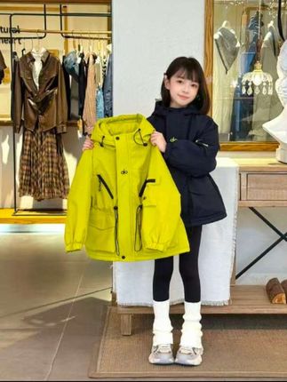 #冬日穿搭测评 女童秋冬派克服春秋款2025新款女大童冬季冲锋衣儿童洋气收腰外套#高级感穿搭#谁穿谁好看 #穿出自己的风格 #高品质童装@DOU+小助手