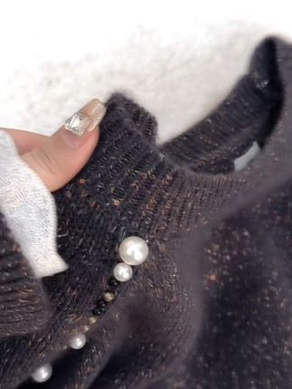 #时尚洋气百搭 #胖瘦穿都好看 #圆领套头针织毛衣 #百搭上衣