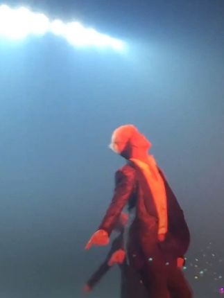 胜利饭拍】我滴妈,底下的咆哮声好疯狂#李胜利 #bigbang演唱会 #现场版live #嗨翻全场 #有点上头