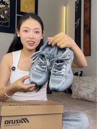 十一国庆假期旅游,拍照打卡必备#美津浓 #racers ,百搭轻便,暴走不累,脚感舒服~#运动鞋 #潮鞋推荐好看不贵