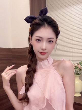 手残党也能轻松拿捏的兔耳朵齿梳发箍 #头饰发饰 #发箍这样戴好美 #发箍 #高颅顶